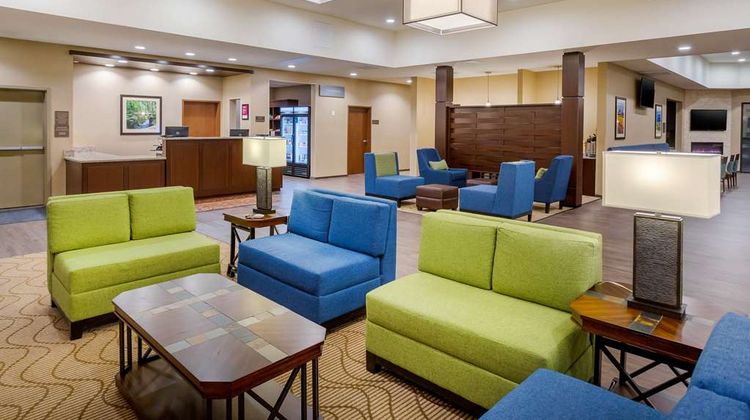 Comfort Suites Burlington Lobby