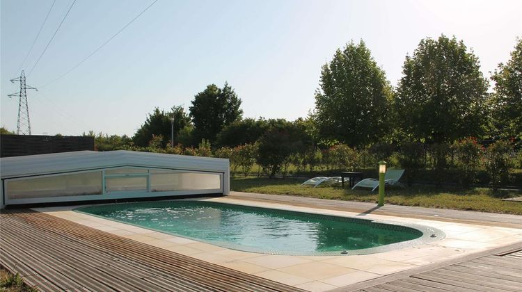 Ibis Styles Montargis Arboria Pool