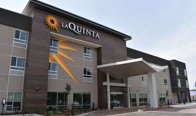 La Quinta Inn & Suites San Bernardino Exterior