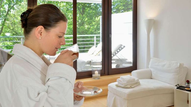 <b>Privathotel Lindtner Hamburg Spa</b>. Images powered by <a href="https://iceportal.shijigroup.com/" title="IcePortal" target="_blank">IcePortal</a>.