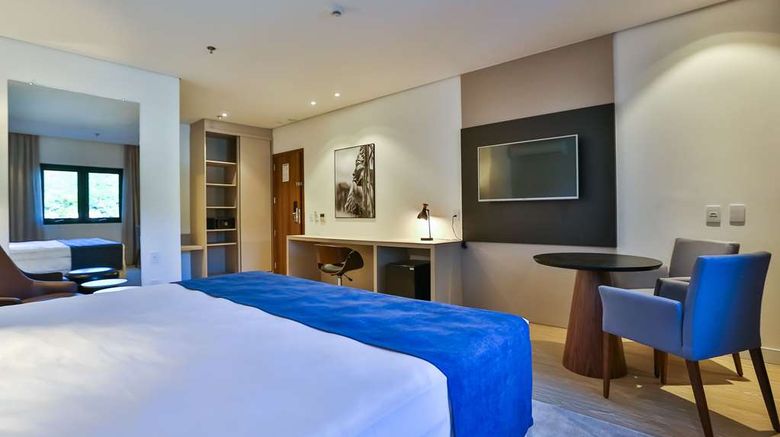 <b>Quality Hotel Blumenau Room</b>. Images powered by <a href="https://iceportal.shijigroup.com/" title="IcePortal" target="_blank">IcePortal</a>.
