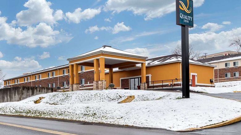 <b>Quality Inn Coraopolis Exterior</b>. Images powered by <a href="https://iceportal.shijigroup.com/" title="IcePortal" target="_blank">IcePortal</a>.