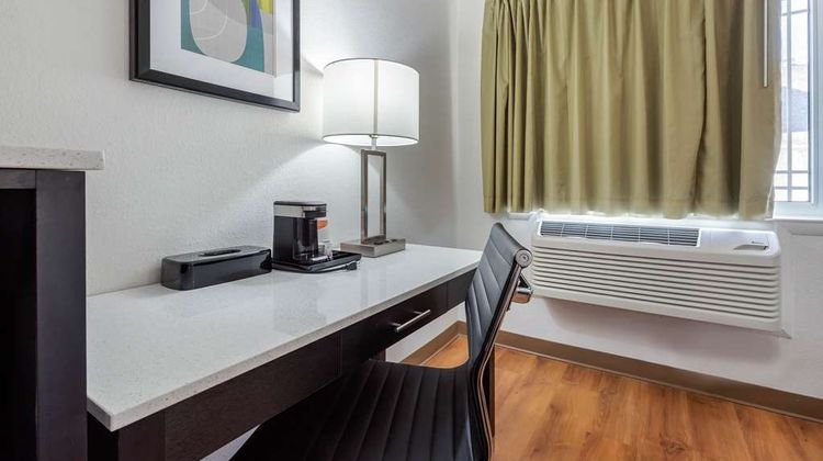 Quality Inn Coraopolis Room