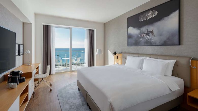 <b>Radisson Collection Paradise Resort/Spa Room</b>. Images powered by <a href="https://iceportal.shijigroup.com/" title="IcePortal" target="_blank">IcePortal</a>.