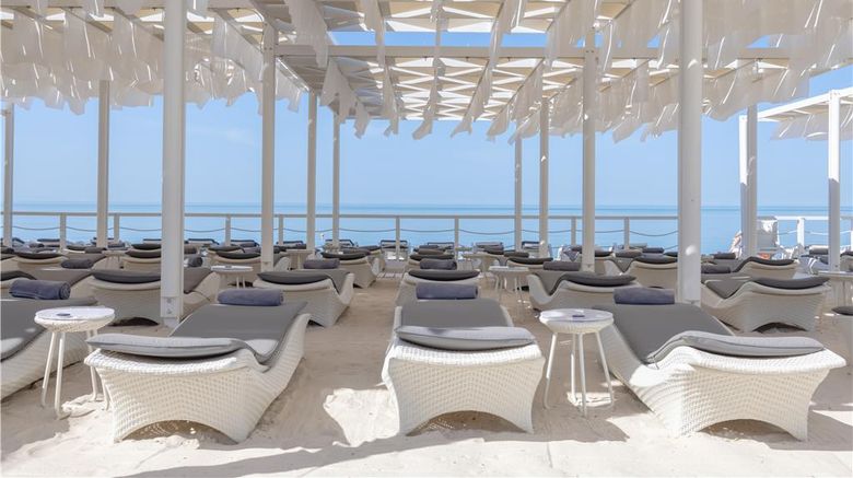 <b>Radisson Collection Paradise Resort/Spa Beach</b>. Images powered by <a href="https://iceportal.shijigroup.com/" title="IcePortal" target="_blank">IcePortal</a>.