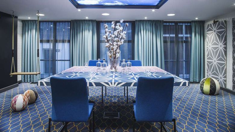 <b>Radisson Blu Amsterdam Meeting</b>. Images powered by <a href="https://iceportal.shijigroup.com/" title="IcePortal" target="_blank">IcePortal</a>.