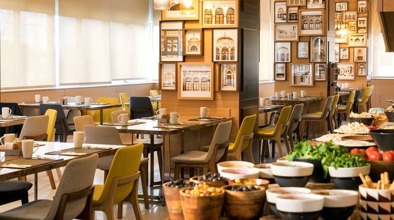 <b>Radisson Blu Hotel Ankara Restaurant</b>. Images powered by <a href="https://iceportal.shijigroup.com/" title="IcePortal" target="_blank">IcePortal</a>.