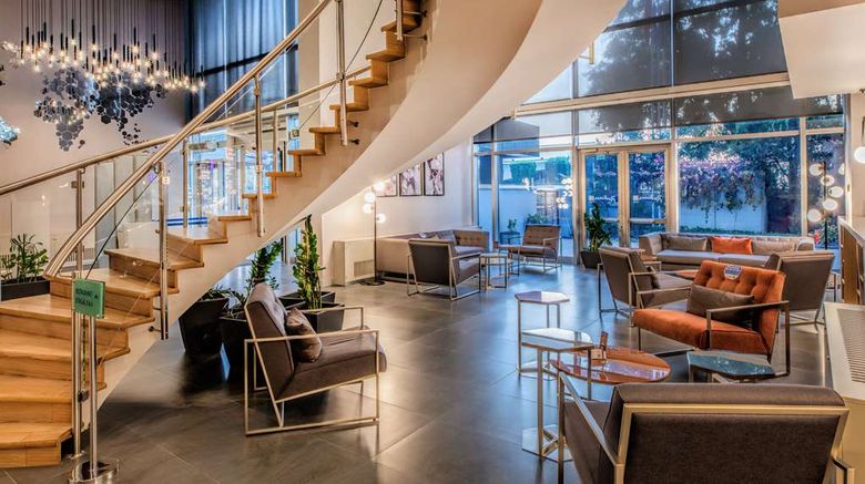 <b>Radisson Blu Hotel Ankara Lobby</b>. Images powered by <a href="https://iceportal.shijigroup.com/" title="IcePortal" target="_blank">IcePortal</a>.