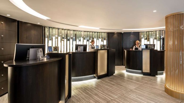<b>Radisson Blu Hotel, Antwerp City Centre Lobby</b>. Images powered by <a href="https://iceportal.shijigroup.com/" title="IcePortal" target="_blank">IcePortal</a>.