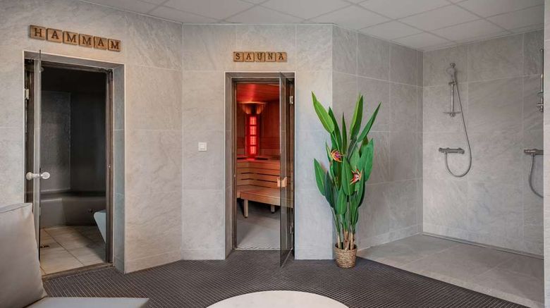 <b>Radisson Blu Hotel, Antwerp City Centre Health</b>. Images powered by <a href="https://iceportal.shijigroup.com/" title="IcePortal" target="_blank">IcePortal</a>.