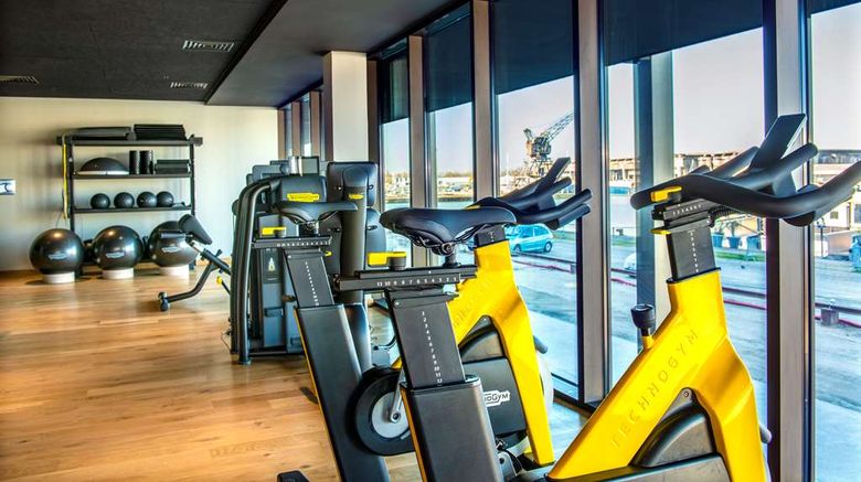 <b>Radisson Blu Hotel Bordeaux Health</b>. Images powered by <a href="https://iceportal.shijigroup.com/" title="IcePortal" target="_blank">IcePortal</a>.