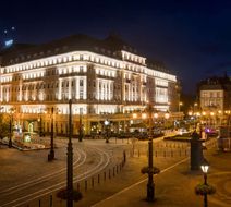 Radisson Blu Carlton Hotel Exterior