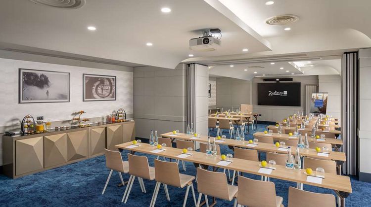 Radisson Blu Hotel Bucharest Meeting