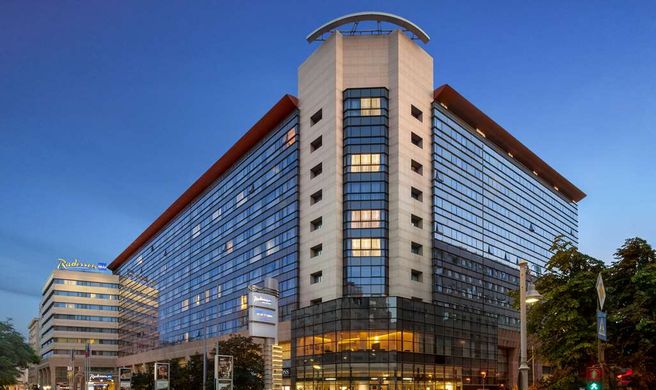 Radisson Blu Hotel Bucharest Exterior