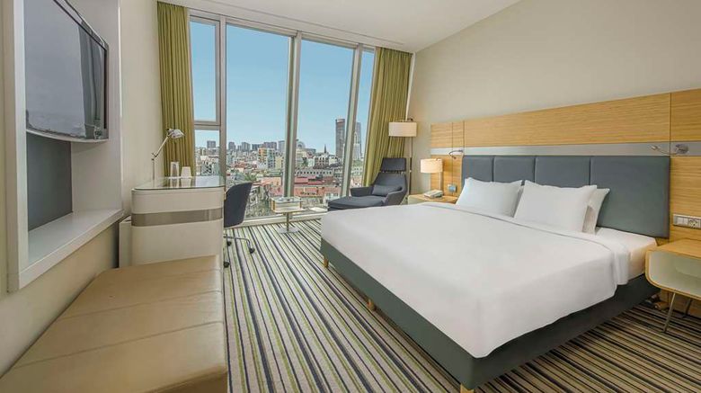 <b>Radisson Blu Hotel, Batumi Room</b>. Images powered by <a href="https://iceportal.shijigroup.com/" title="IcePortal" target="_blank">IcePortal</a>.