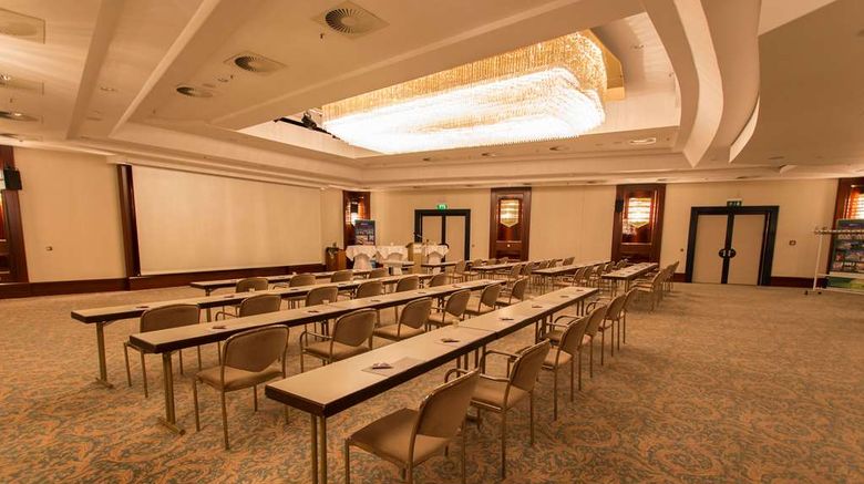 <b>Radisson Blu Hotel Cottbus Meeting</b>. Images powered by <a href="https://iceportal.shijigroup.com/" title="IcePortal" target="_blank">IcePortal</a>.
