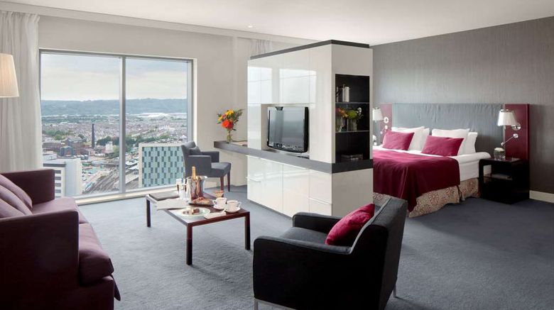 <b>Radisson Blu Hotel, Cardiff Suite</b>. Images powered by <a href="https://iceportal.shijigroup.com/" title="IcePortal" target="_blank">IcePortal</a>.