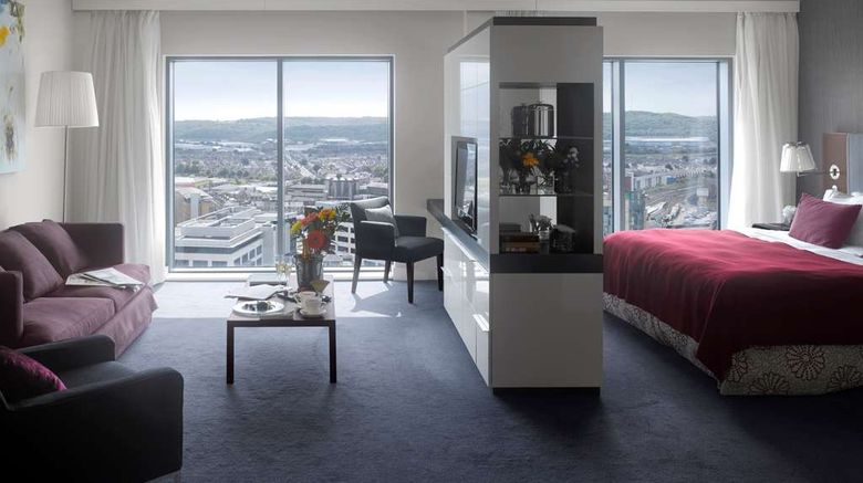 <b>Radisson Blu Hotel, Cardiff Suite</b>. Images powered by <a href="https://iceportal.shijigroup.com/" title="IcePortal" target="_blank">IcePortal</a>.