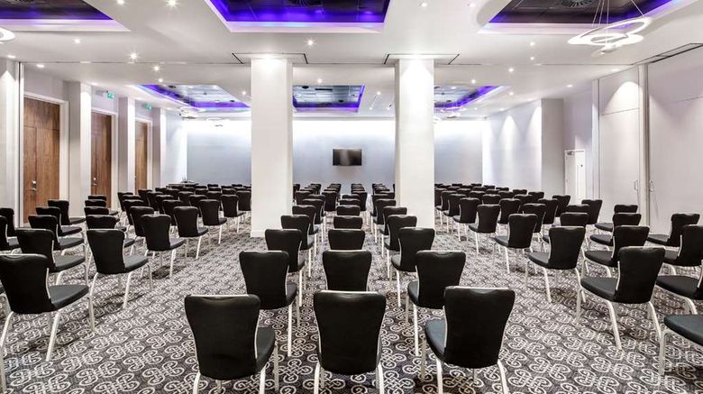 <b>Radisson Blu Hotel, Cardiff Ballroom</b>. Images powered by <a href="https://iceportal.shijigroup.com/" title="IcePortal" target="_blank">IcePortal</a>.