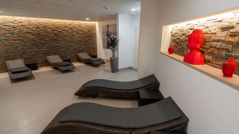 <b>Radisson Blu Hotel Dortmund Spa</b>. Images powered by <a href="https://iceportal.shijigroup.com/" title="IcePortal" target="_blank">IcePortal</a>.