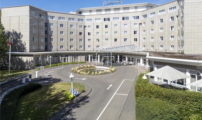Radisson Blu Hotel Dortmund Exterior