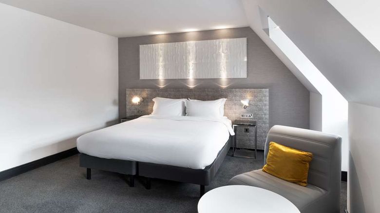 <b>Radisson Blu Hotel Edinburgh Room</b>. Images powered by <a href="https://iceportal.shijigroup.com/" title="IcePortal" target="_blank">IcePortal</a>.