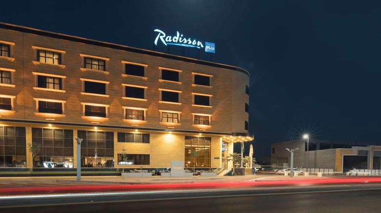 <b>Radisson Blu Hotel Buraidah Exterior</b>. Images powered by <a href="https://iceportal.shijigroup.com/" title="IcePortal" target="_blank">IcePortal</a>.