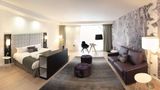 Radisson Blu Hotel East Midlands Airport Suite