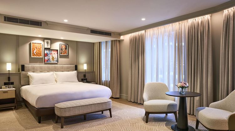 Radisson Blu Hotel, London Bond Street Suite