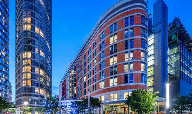 Radisson Blu Hotel, London Canary Wharf Exterior