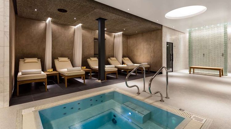 Radisson Blu Hotel London Heathrow Recreation