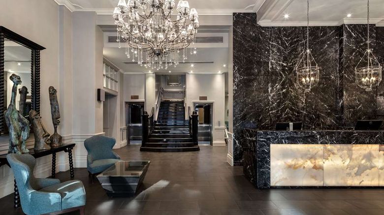 <b>Radisson Blu Hotel, London Euston Square Lobby</b>. Images powered by <a href="https://iceportal.shijigroup.com/" title="IcePortal" target="_blank">IcePortal</a>.