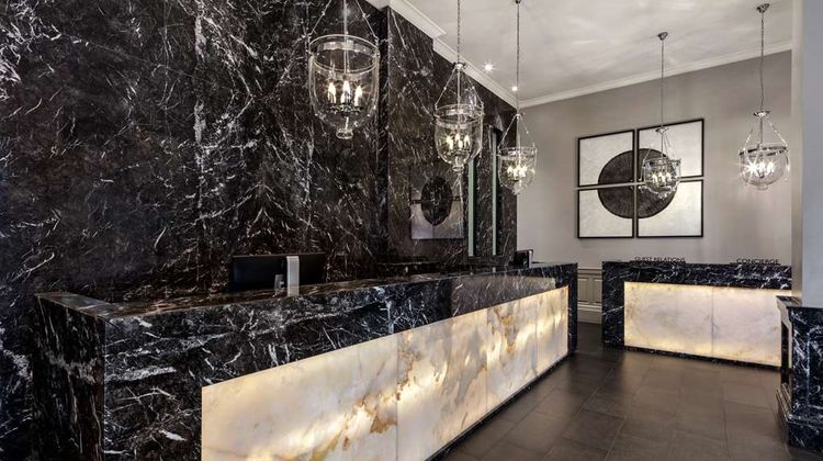 Radisson Blu Hotel, London Euston Square Lobby