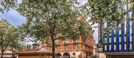 Radisson Blu Hotel, London Leicester Squ Exterior