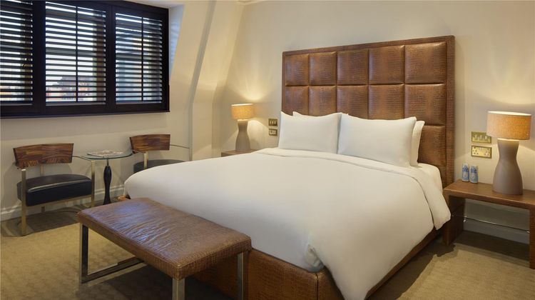 Radisson Blu Hotel, London Leicester Squ Suite