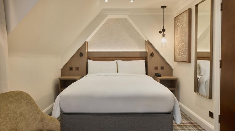 Radisson Blu Hotel, London Tottenham Cou Room