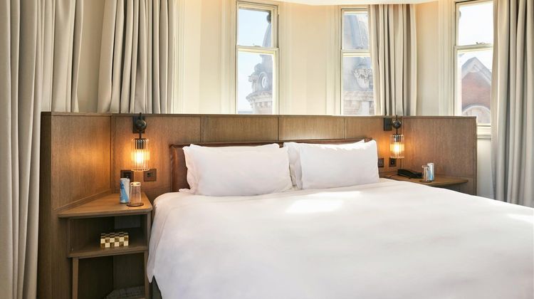 Radisson Blu Hotel, London Tottenham Cou Suite