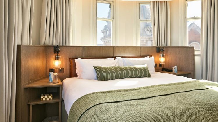 Guild Hotel Bloomsbury Room