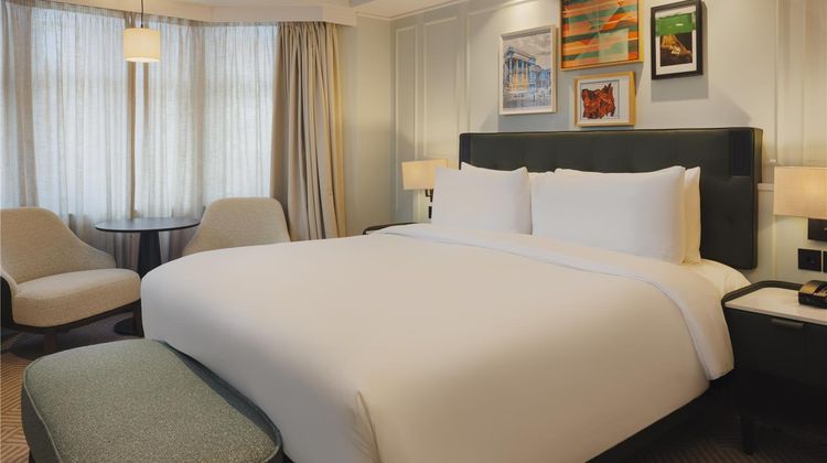 Radisson Blu Bloomsbury Street Hotel Room