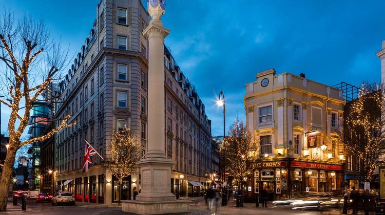 Radisson Blu Hotel, London Mercer Street Exterior