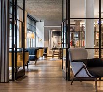 Radisson Blu Hotel, London Mercer Street Lobby