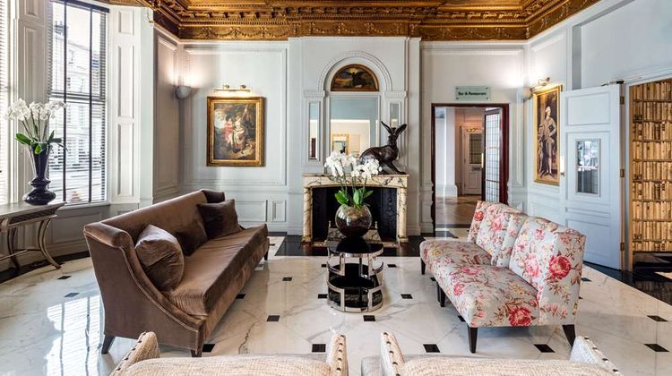 Radisson Blu London South Kensington Lobby