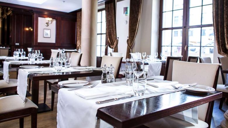 <b>Radisson Blu Hotel Gdansk Restaurant</b>. Images powered by <a href="https://iceportal.shijigroup.com/" title="IcePortal" target="_blank">IcePortal</a>.