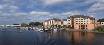 Radisson Blu Hotel Athlone Exterior