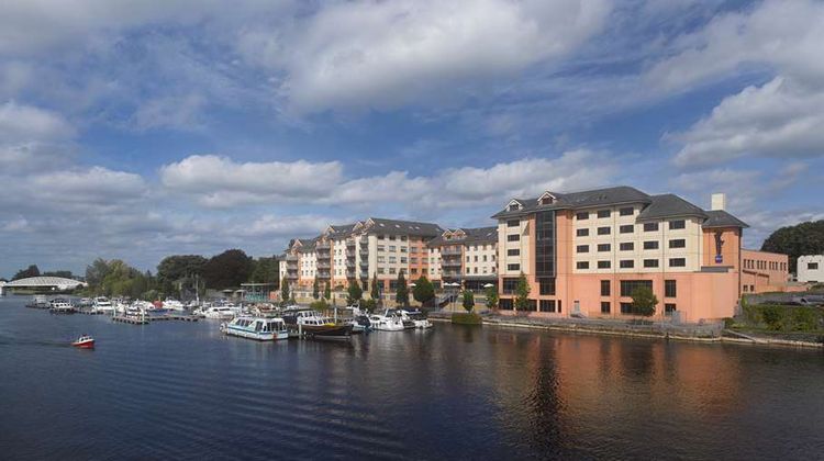 Radisson Blu Hotel Athlone Exterior