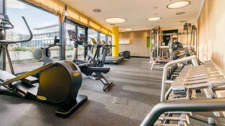 <b>Radisson Blu Hotel, Hamburg Health</b>. Images powered by <a href="https://iceportal.shijigroup.com/" title="IcePortal" target="_blank">IcePortal</a>.