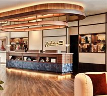 Radisson Blu Hotel, Hamburg Airport Lobby