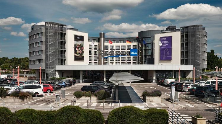 Radisson Blu Hotel, Hamburg Airport Exterior