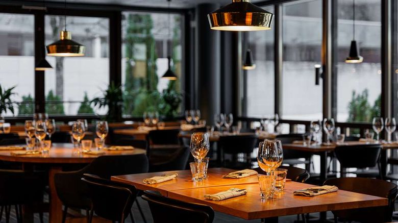 <b>Radisson Blu Hotel, Espoo Restaurant</b>. Images powered by <a href="https://iceportal.shijigroup.com/" title="IcePortal" target="_blank">IcePortal</a>.