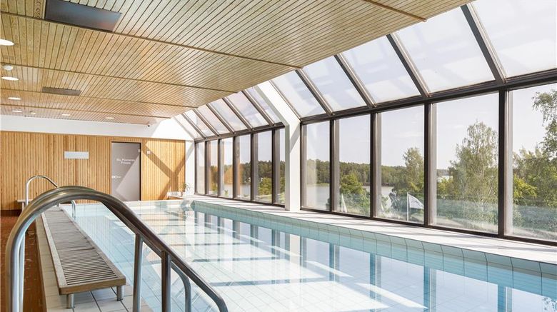 <b>Radisson Blu Hotel, Espoo Pool</b>. Images powered by <a href="https://iceportal.shijigroup.com/" title="IcePortal" target="_blank">IcePortal</a>.